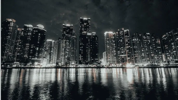 亚洲午夜精品一区二区麻豆 - 城市之光：霓虹背后的人间烟火